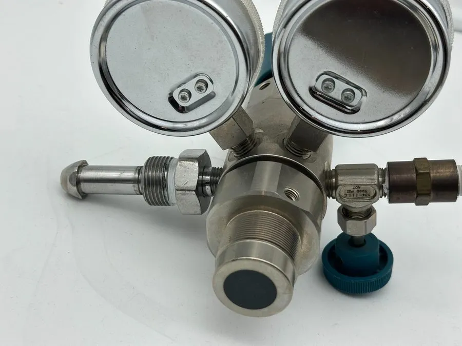 Трубопроводная арматура Airgas 2-Stage Pressure Regulator, 3000 psi inlet pressu