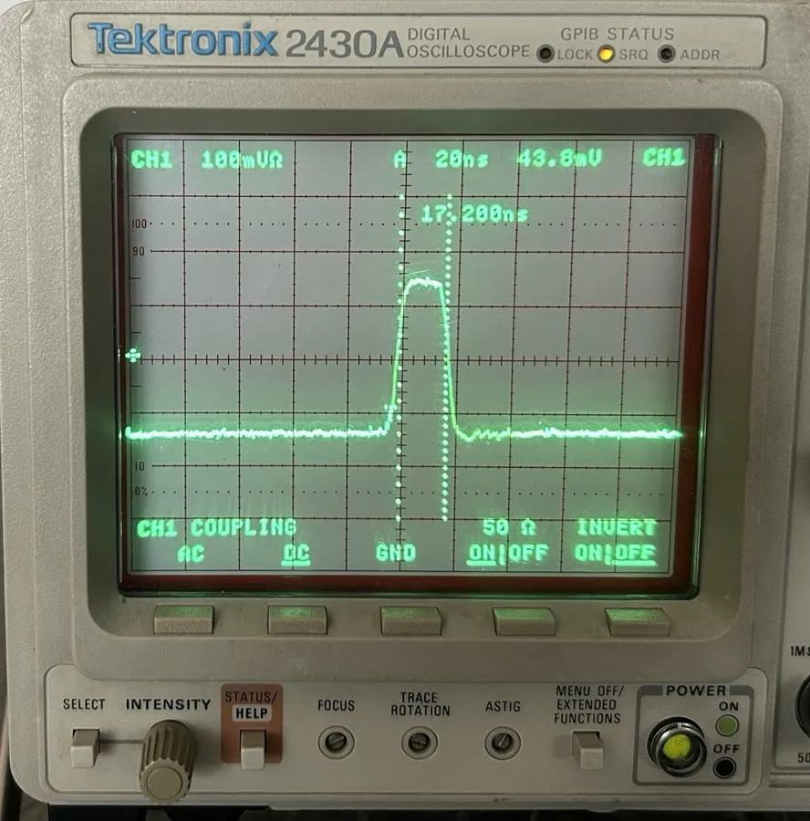 Осциллограф Tektronix 2430A 2 Channel Digital Oscilloscope 150 MHz — фото лота 2