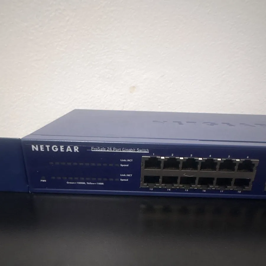 Коммутатор NETGEAR ProSafe JGS524 Plus 24-Port Gigabit Rackmount Switch