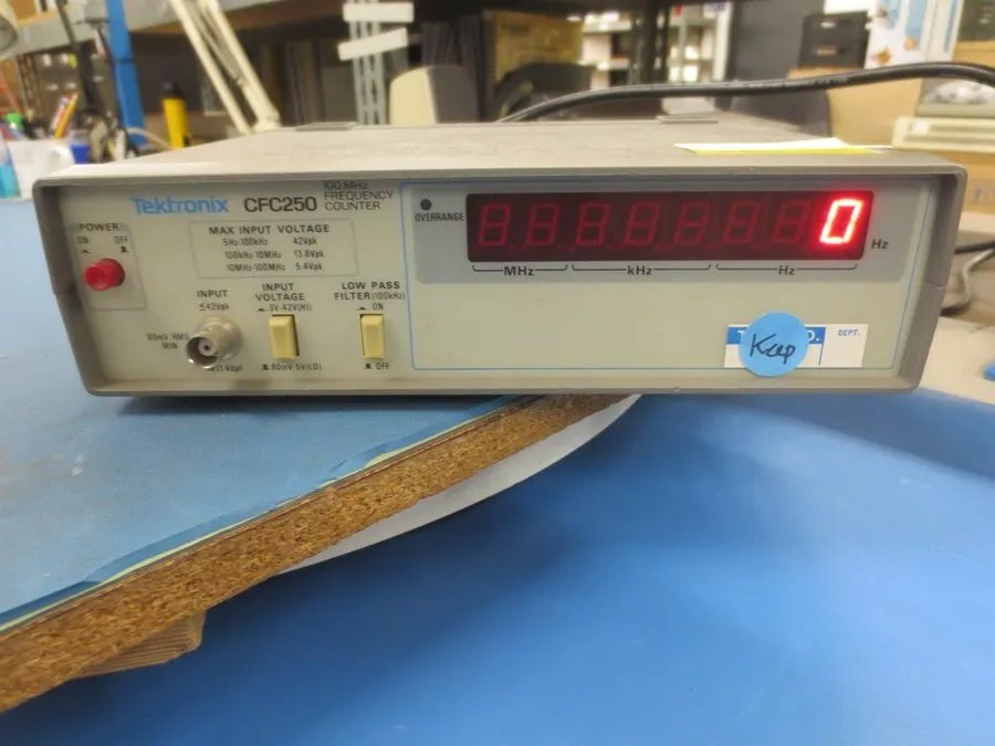 Тестер Tektronix CFC250 100 MHz Frequency Counter — фото лота 1