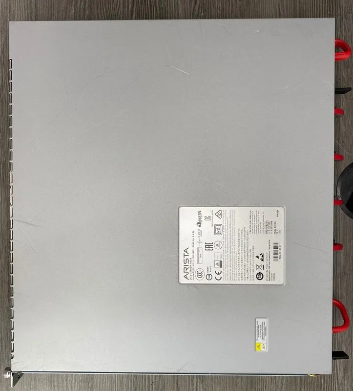 Коммутатор Arista DCS-7280SR-48C6-F Switch 48x 10Gb SFP+ & 6 x 100Gb QSFP28 Port — фото лота 3