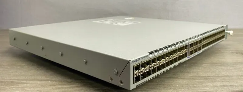Коммутатор Arista DCS-7280SR-48C6-F Switch 48x 10Gb SFP+ & 6 x 100Gb QSFP28 Port — фото лота 4