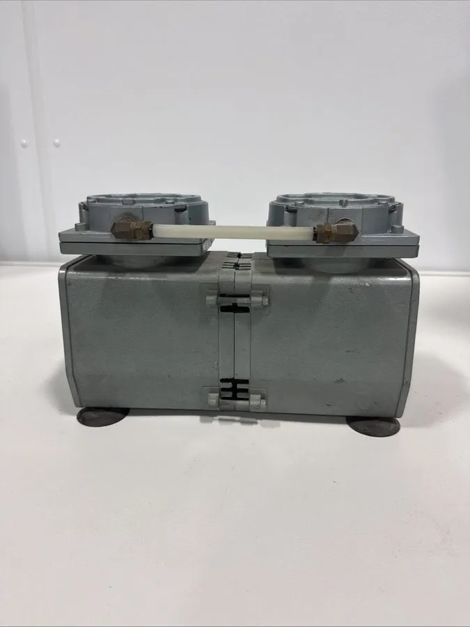 Насос Gast DAA series twin-cylinder diaphragm Dental vacuum pump DAA-V146-EB P-0 — фото лота 1