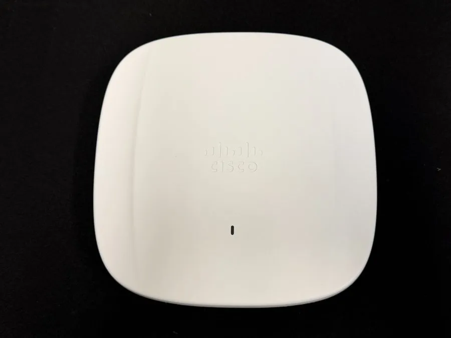 Точка доступа Wi-Fi Cisco Catalyst C9136i-B WiFi 6E Bluetooth Indoor PoE WAP