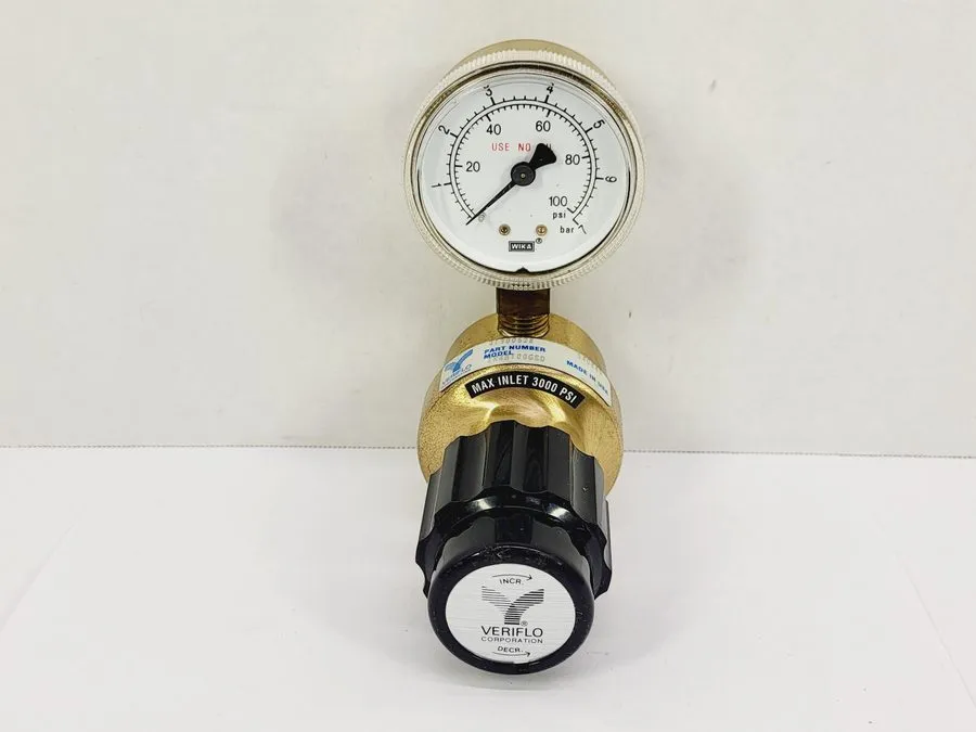 Трубопроводная арматура Veriflo 41900628 1R4B100GSD Single Stage Low Pressure Ga — фото лота 1