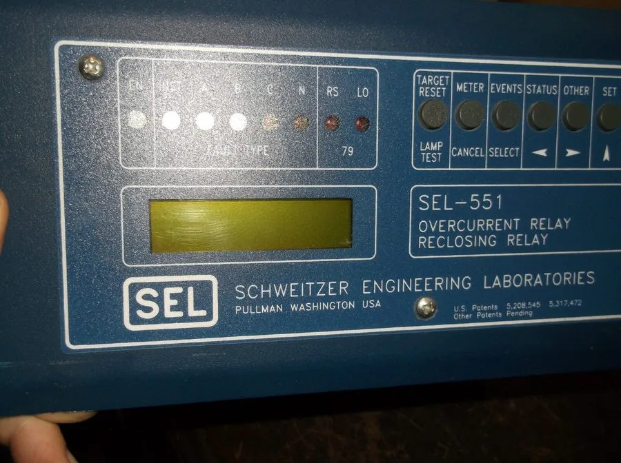 Реле защиты Ship SEL-551 OVERCURRENT RELAY RECLOSING 055100CX6X2X 220vdc