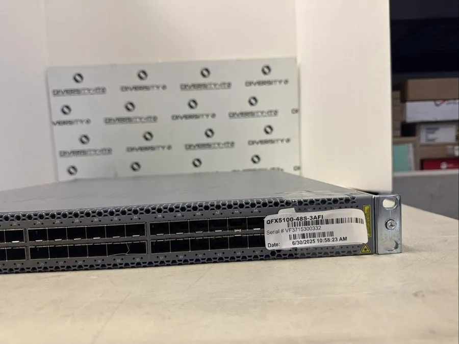 Трансивер Juniper QFX5100-48S-3AFO 48 SFP+ 10Gb Switch