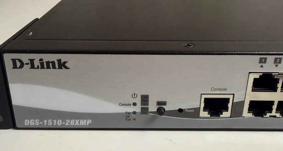 Коммутатор D-Link DGS-1510-28XMP 24‑Port PoE 4 x 10G SFP+ Stackable Smart / Mana — фото лота 1