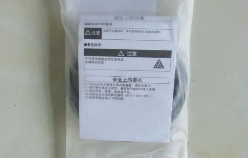 Фотоэлектрический датчик Omron E3Z-LS61 NPN Photoelectric Sensor, 12 / 24 VDC