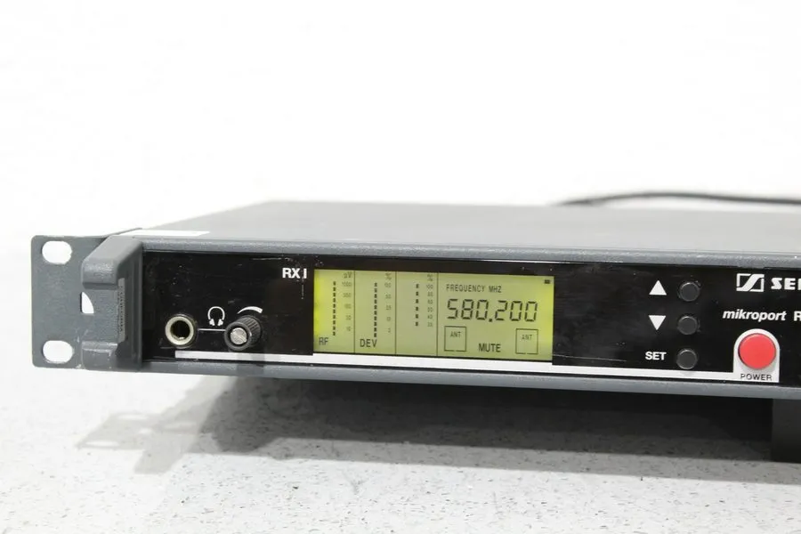 Радиосистема Sennheiser EM 3032-U Dual UHF Wireless Microphone Mikroport Receive