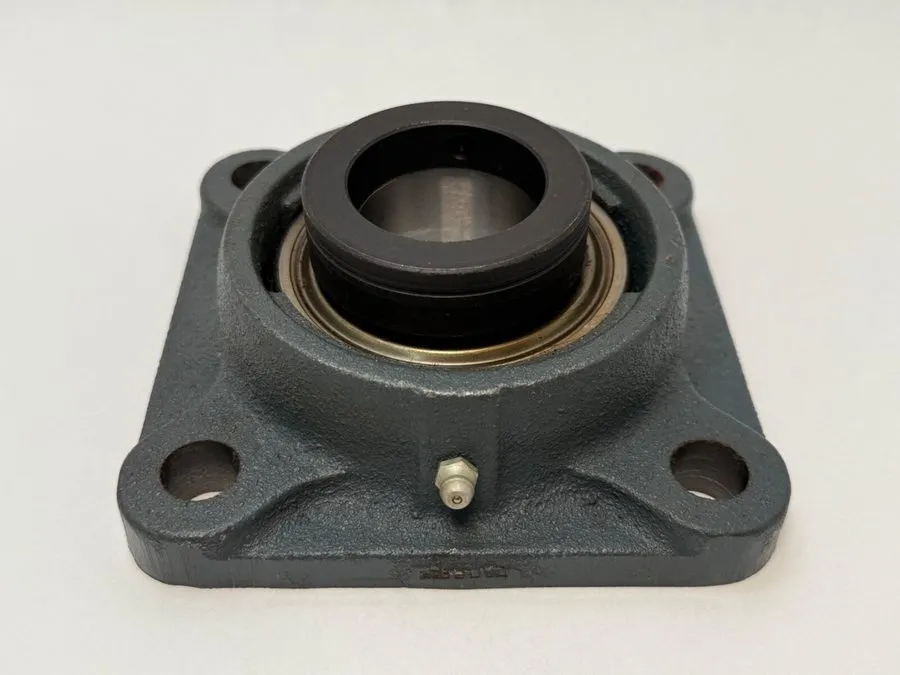 Подшипник SKF FY111CB Flange Mount Bearing FY-1-11/16 FY-111-CB-L10 1-11/16"ID
