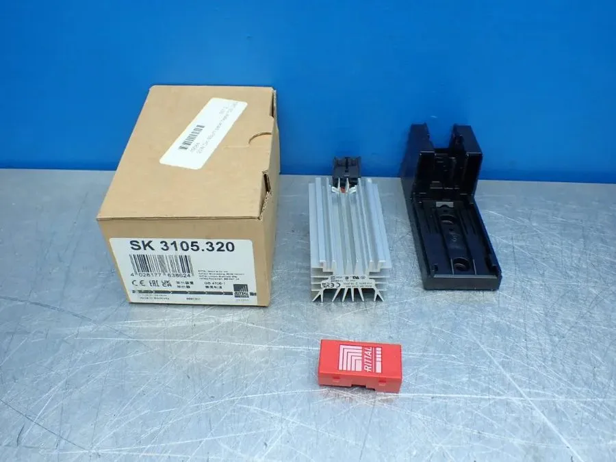 Монтажный шкаф RITTAL FANLESS ENCLOSURE HEATER. SK3105.320