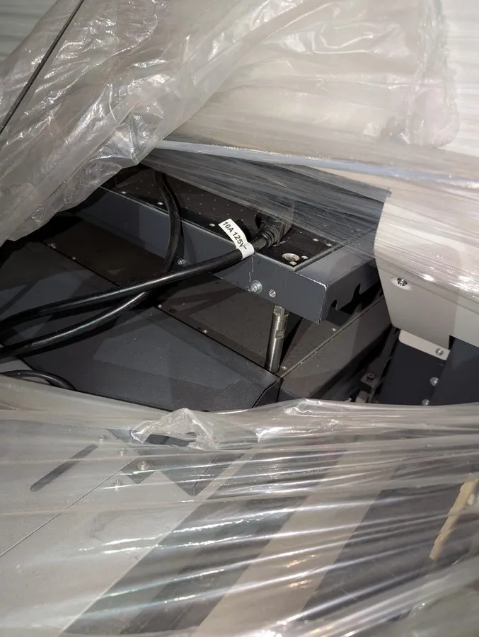 Принтер Mimaki UJF-6042 Tabletop UV Printer 24" x 16.5" Printing Area — фото лота 2