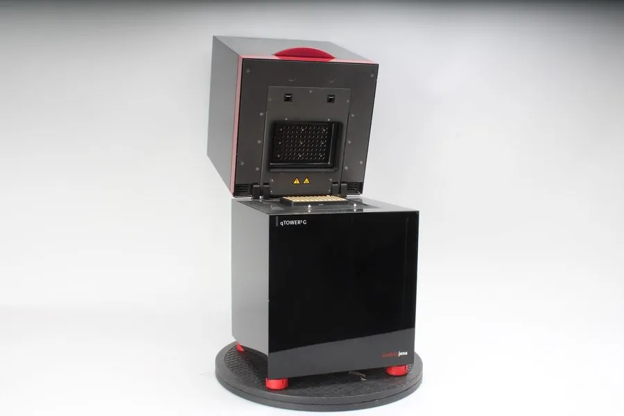 Амплификатор Analytik Jena qTOWER3G Real Time PCR Thermal Cycler P/N 844-00504-2 — фото лота 1