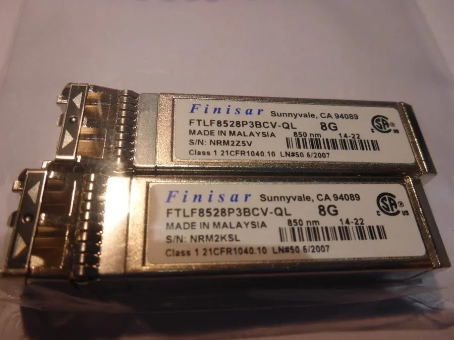Трансивер FTLF8528P3BCV-QL Finisar 8.5Gbps 850nm SFP+ Transceiver Grade A
