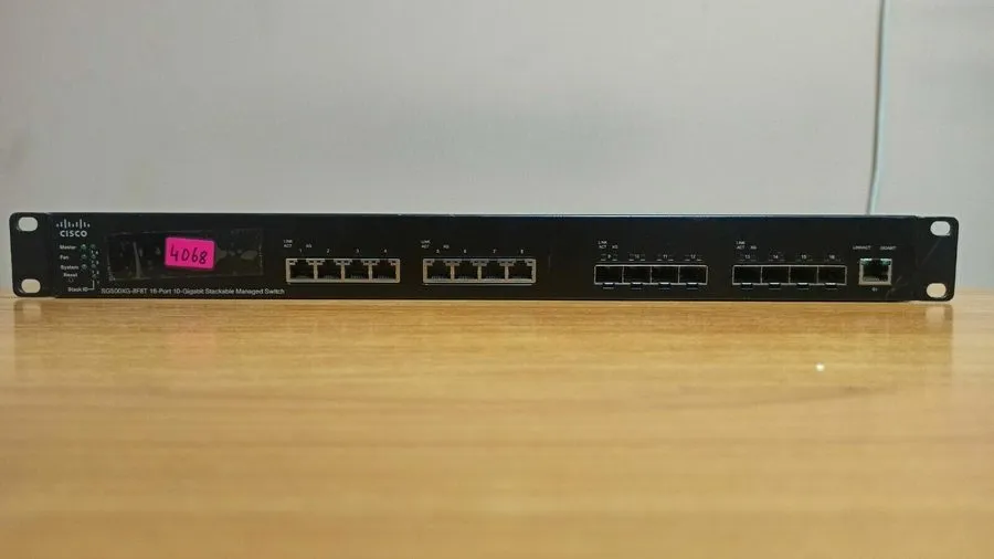 Коммутатор Cisco SG500XG-8F8T-K9 16-Ports 10-Gigabit Stackable Managed Switch — фото лота 1