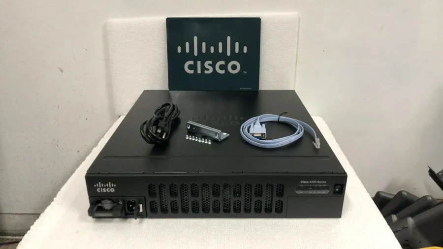Маршрутизатор CISCO ISR4351-VSEC/K9 V04 VoiceMail Router — фото лота 1