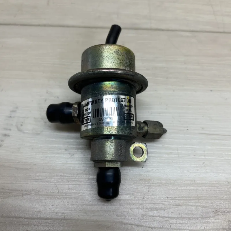 Энергооборудование MERCEDES W126 380SL 560SEL R129 500SL FUEL PRESSURE REGULATOR — фото лота 1