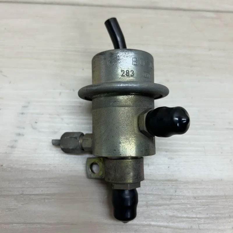 Энергооборудование MERCEDES W126 380SL 560SEL R129 500SL FUEL PRESSURE REGULATOR — фото лота 2