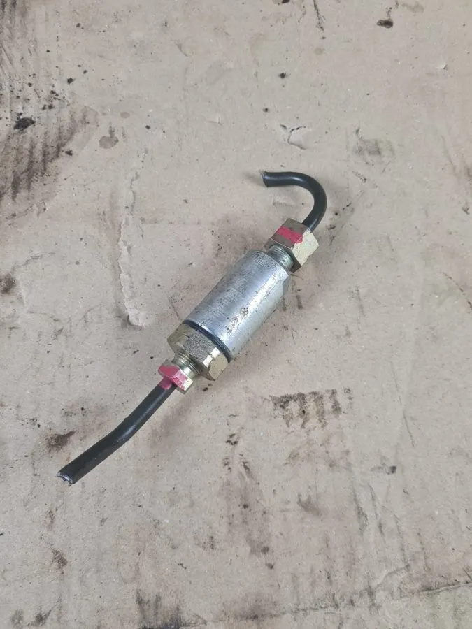 Трубопроводная арматура Porsche Boxster 986 Brake Pressure Regulator 98635530500