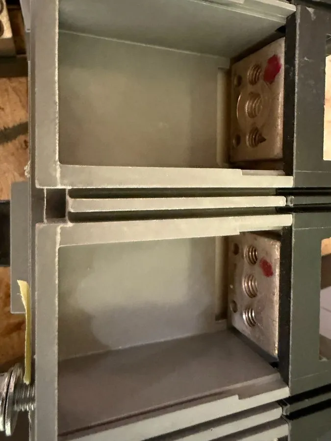 Автоматический выключатель ITE/SIEMENS SENTRON SERIES CIRCUIT BREAKER JXD23B400
