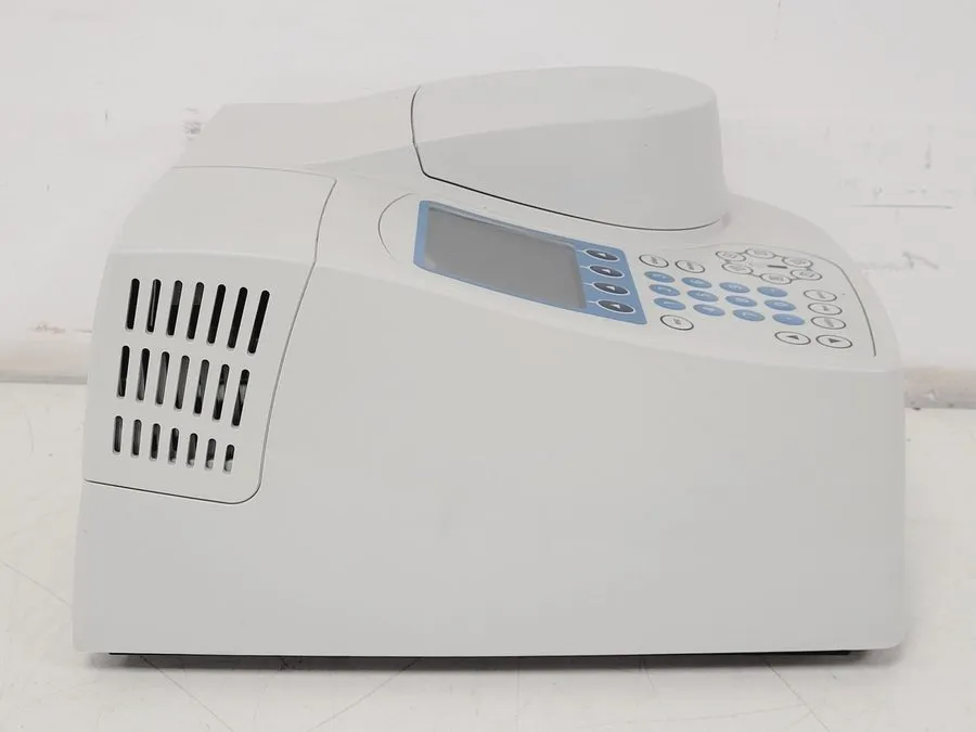 Спектрофотометр Thermo Scientific GeneSys G10S UV-VIS Spectrophotometer Lab