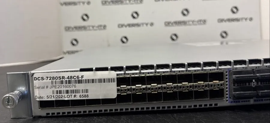 Коммутатор Arista DCS-7280SR-48C6-F Arista 7280R, 48x10GbE (SFP+) & 6x100GbE
