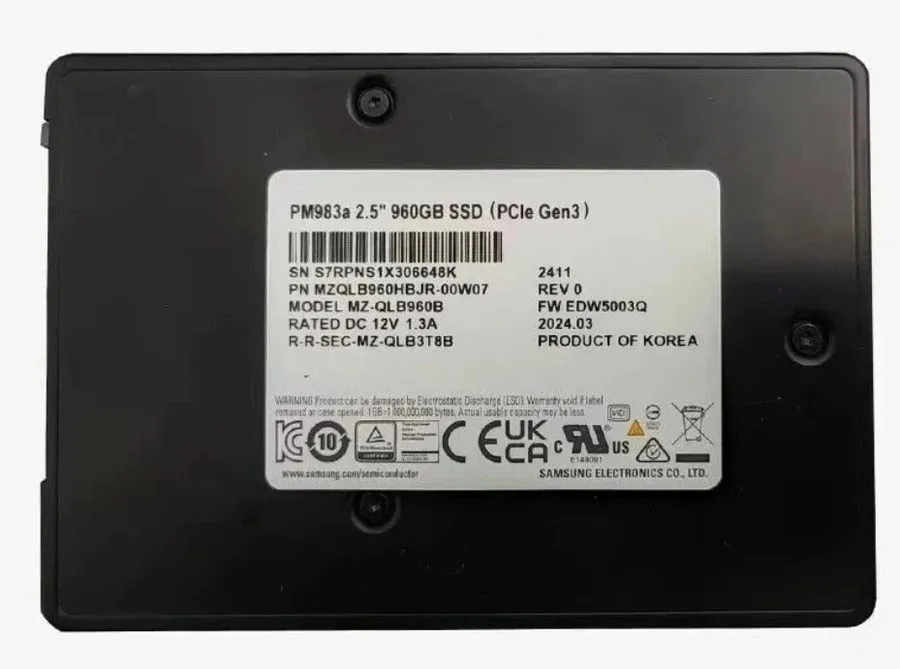 SSD-накопитель Samsung PM983a 960GB 2.5" U.2 SSD PCIe NVMe PCIe Gen3 MZQLB960HBJ — фото лота 1