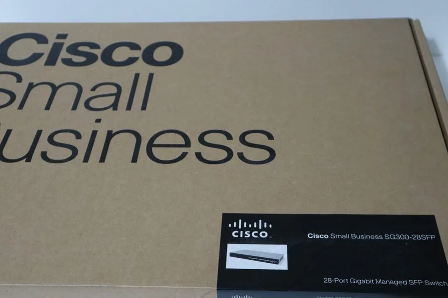 Коммутатор Cisco SG300-28SFP-K9 28-Port Gigabit PoE+ Managed Switch