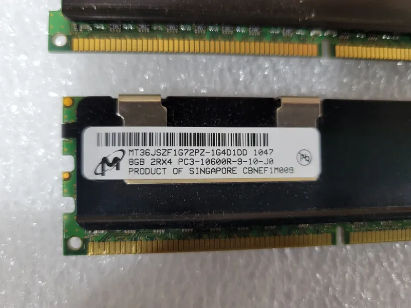 Модуль памяти HP Hynix 8GB PC3-10600R DDR3 ECC Registered Server RAM 500205-071 