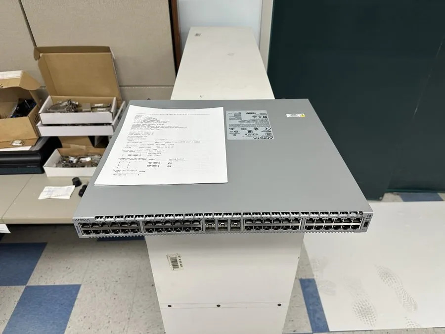 Коммутатор Arista DCS-7020TR-48 48-Port Gigabit Fully Managed Rackmount Switch 1