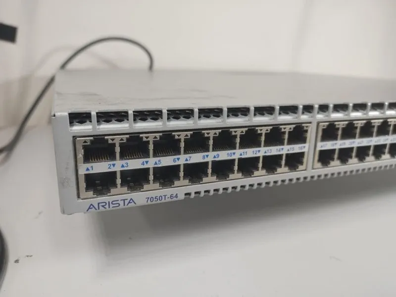 Коммутатор Arista DCS-7050T-64 48-Port 10GbE RJ45 4x 40Gb QSFP+ Switch — фото лота 2