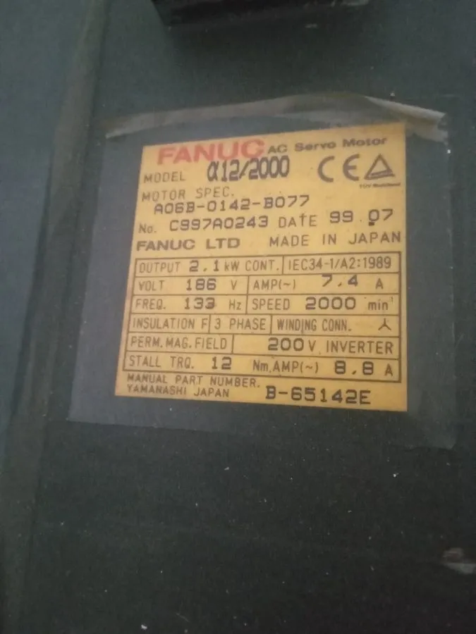 Серводвигатель FANUC A06B-0142-B077 α12/2000 AC SERVO MOTOR B-651142E a12/2000 — фото лота 1
