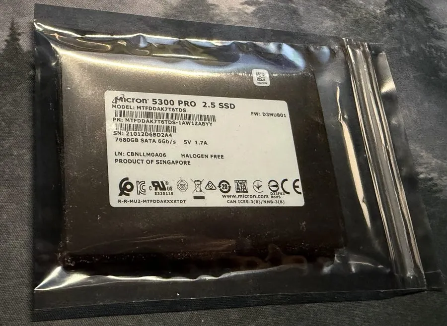 SSD-накопитель Micron 5300 PRO 7.68TB 2.5" SATA 6Gb/s SSD MTFDDAK7T6TDS-1AW1ZABY