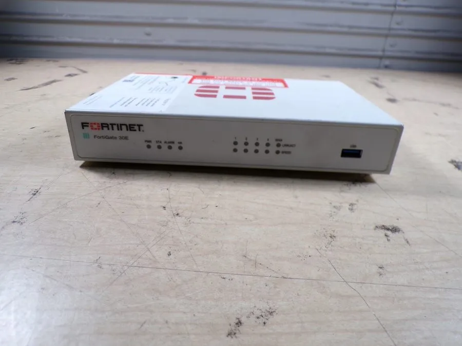 Межсетевой экран FORTINET Fortigate 30E 5Port RJ45 GE FG-30E, good