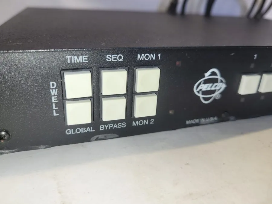 Камера PELCO VA6212 SERIES SWITCHER VIDEO SECURITY Camera Box Selector — фото лота 1