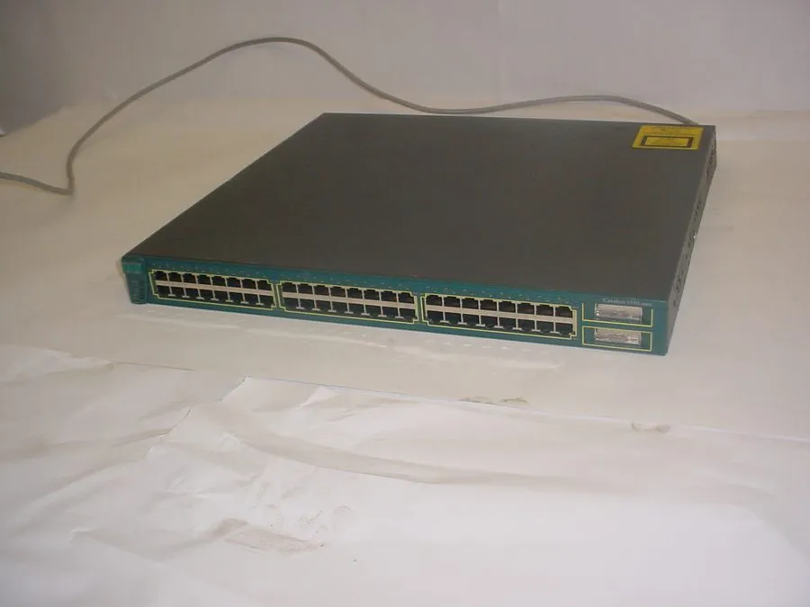 Коммутатор Cisco WS-C3550-48-SMI 48-Port Ethernet Network Switch Catalyst 3550