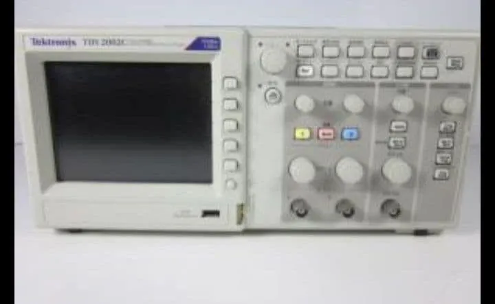 Осциллограф Tektronix TDS2002C Digital Storage Oscilloscope 70MHz 1GS/s 2CH
