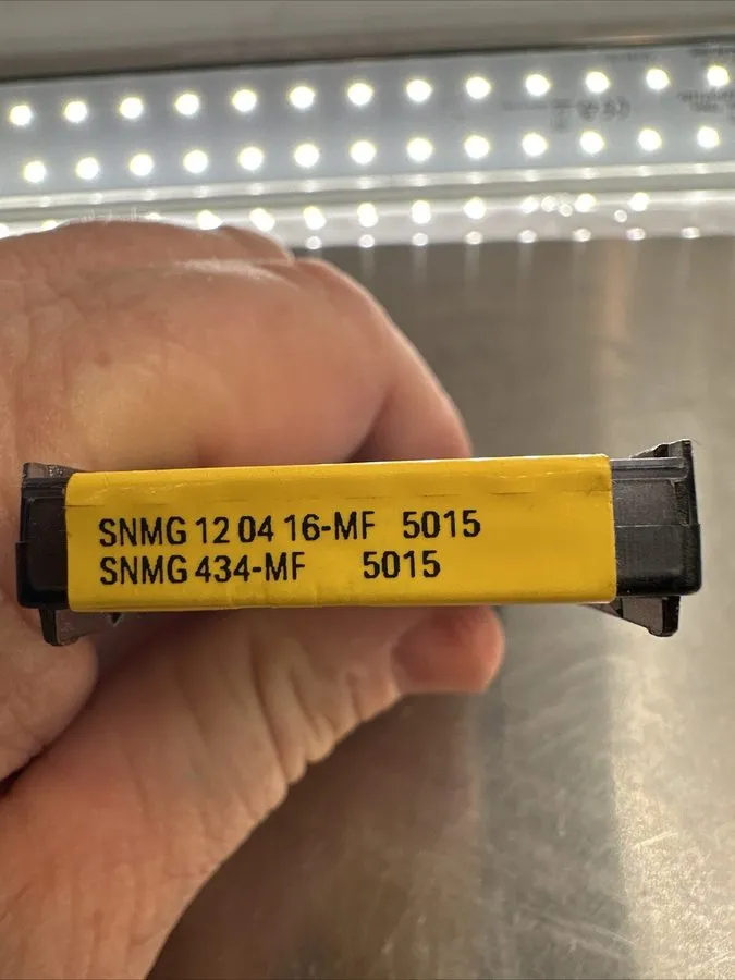 Режущий инструмент SANDVIK SNMG 12 04 16-MF 5015 434-MF 5750012 Carbide Insert 1 — фото лота 1