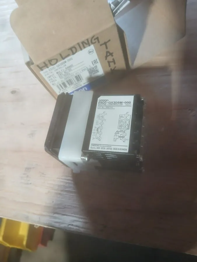 Датчик Real Omron E5CC-QX3D5M-000 — фото лота 3