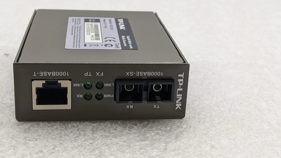 Медиаконвертер TP-Link MC200CM Gigabit RJ45 to Gigabit Multi-Mode SC Fiber Media