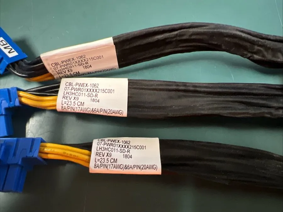 Кабель Supermicro CBL-PWEX-1062 Power cable 8 pin (2x4) internal power