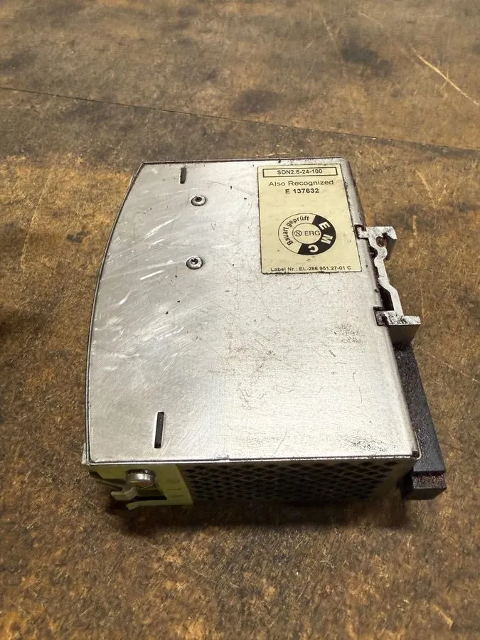 Блок питания Emerson SolaHD SDN 2.5-24-100P 24VDC 2.5A 60W DIN Rail Power Supply — фото лота 1