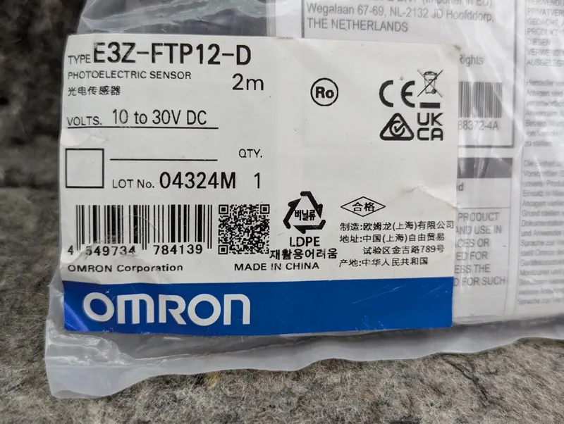 Фотоэлектрический датчик OMRON E3Z-FTP12 D 2M 10-30VDC Photoelectric Sensor 2m N
