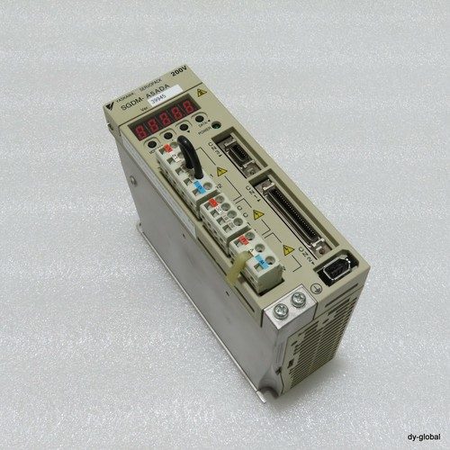 Серводвигатель YASKAWA little discolor SGDM-A5ADA VER.39945 SERVOPACK 50W DRV-I-
