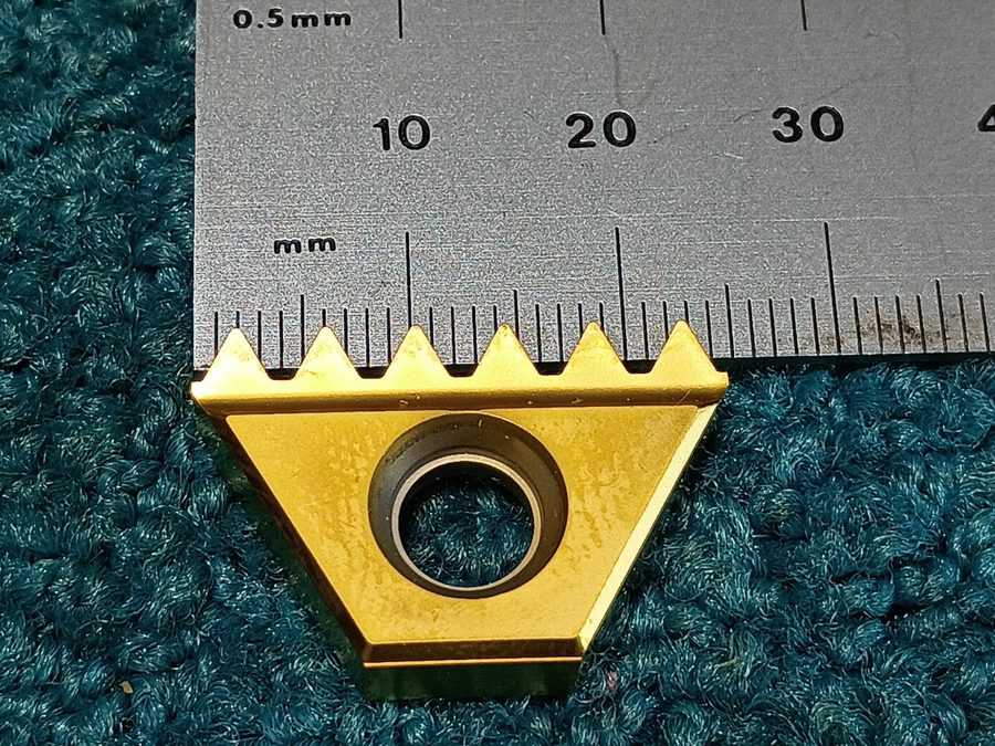 Режущий инструмент Kennametal STN27 400ISO-I KC620M Carbide Indexable Threading  — фото лота 2
