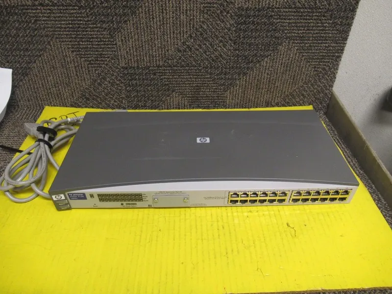 Коммутатор HP Procurve Model 2124 J4868A 24 port 10/100 Ethernet Switch