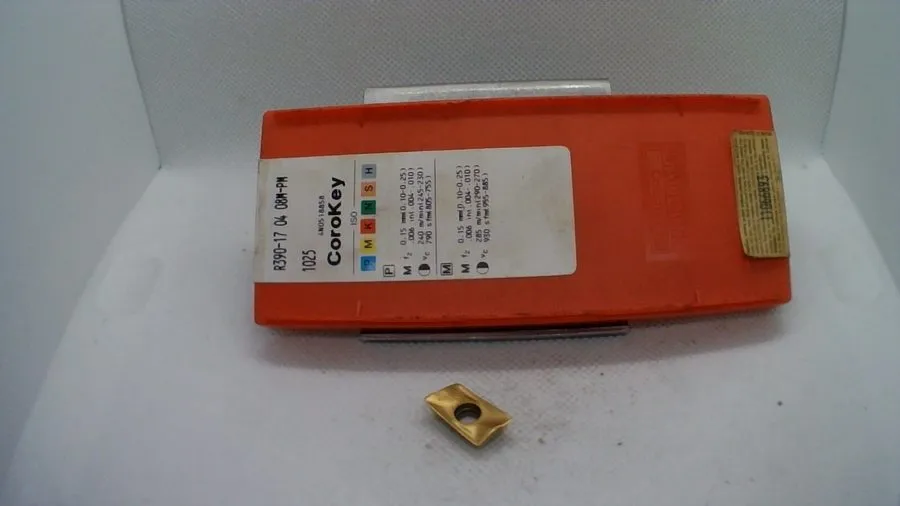 Режущий инструмент SANDVIK Coromant R390-17 04 08M-MM 2030 Carbide Milling Inser