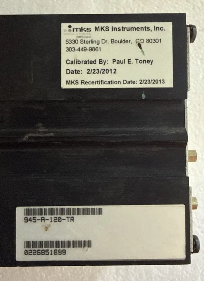 Контроллер MKS Instruments 945-A-120-TR Vacuum Gauge Controller 945 PIRANI — фото лота 2