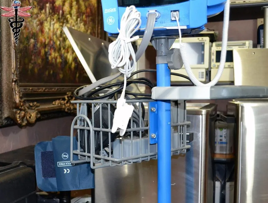 Датчик SpO2 GE Dinamap Procare DPC400N Masimo Temp NIBP w/ Mobile Stand 2019205- — фото лота 4